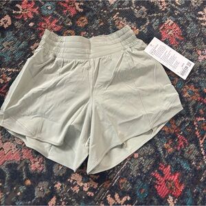 Lululemon Hotty Hot Short